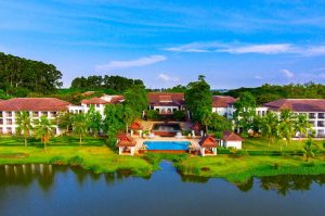 Best-Western-Hotels-Introduces-First-BW-Signature-Collection-to-Asia-with-Thai-Lakeside-Resort-300x199.jpg