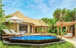 Fairmont-Maldives-Sirru-Fen-Fushi-Adds-Safari-Style-Jungle-Tented-Villas-300x188.jpg