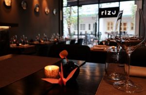 Rizu-Launches-New-Omakase-Menu-in-New-Revamped-Space-TRAVELINDEX-300x197.jpg