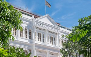 The-Return-of-a-Legend-Raffles-Singapore-Reopens-TRAVELINDEX-300x187.jpg