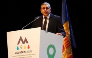 UNWTO-Mountain-and-Snow-Tourism-Summit-Looks-to-Sustainable-Future-TRAVELINDEX-300x189.jpg