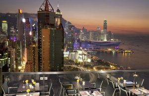 hong-kong-luxury-hotel-excelsior-mandarin-oriental-300x194.jpg