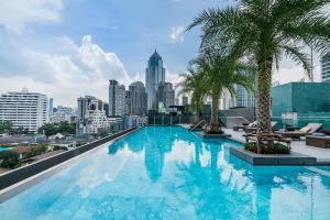 travel-image-SureStay-Plus-Rooftop-Pool-300x200.jpg